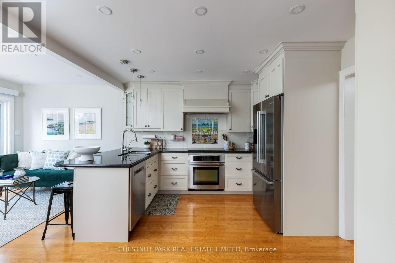 75 Paperbirch Drive, Toronto, Ontario  M3C 2E6 - Photo 11 - C12344089