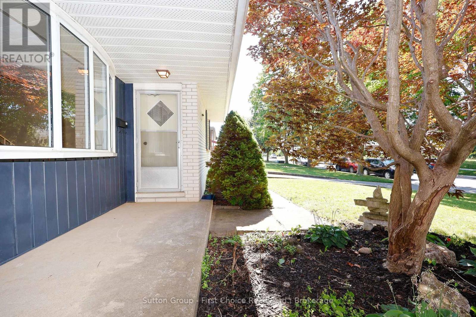 292 Redford Crescent, Stratford, Ontario  N5A 1P5 - Photo 4 - X12312542