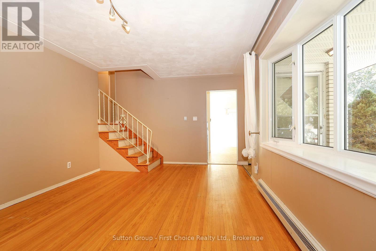 292 Redford Crescent, Stratford, Ontario  N5A 1P5 - Photo 9 - X12312542
