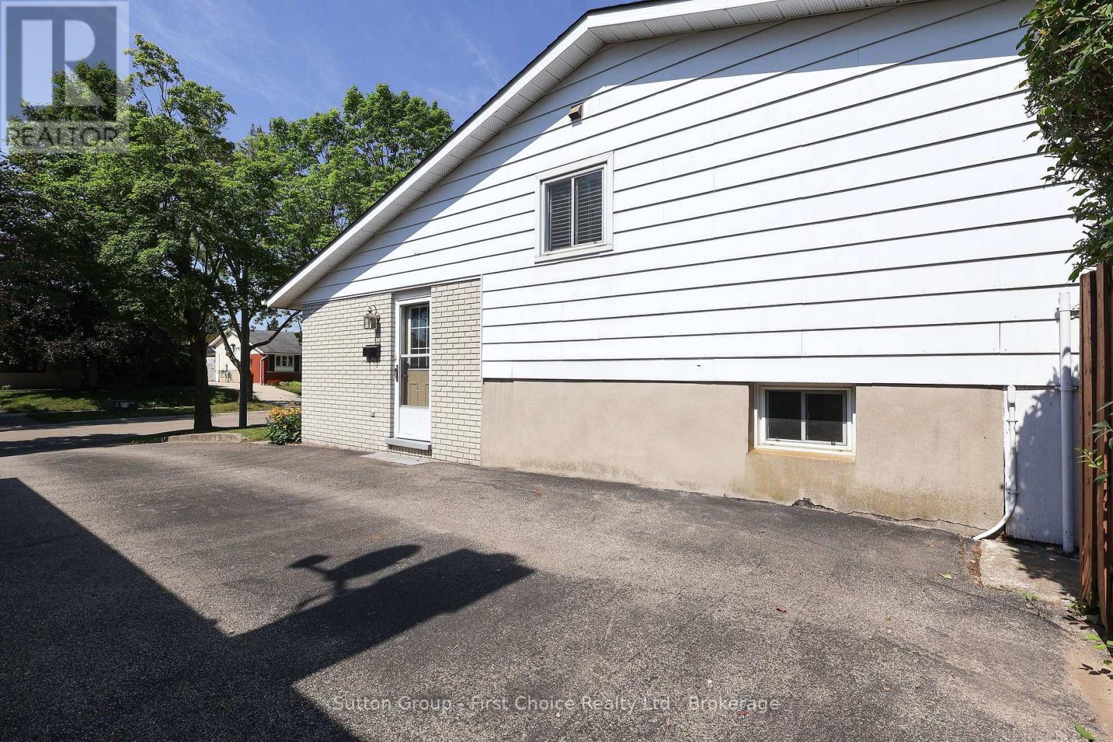 292 Redford Crescent, Stratford, Ontario  N5A 1P5 - Photo 5 - X12312542