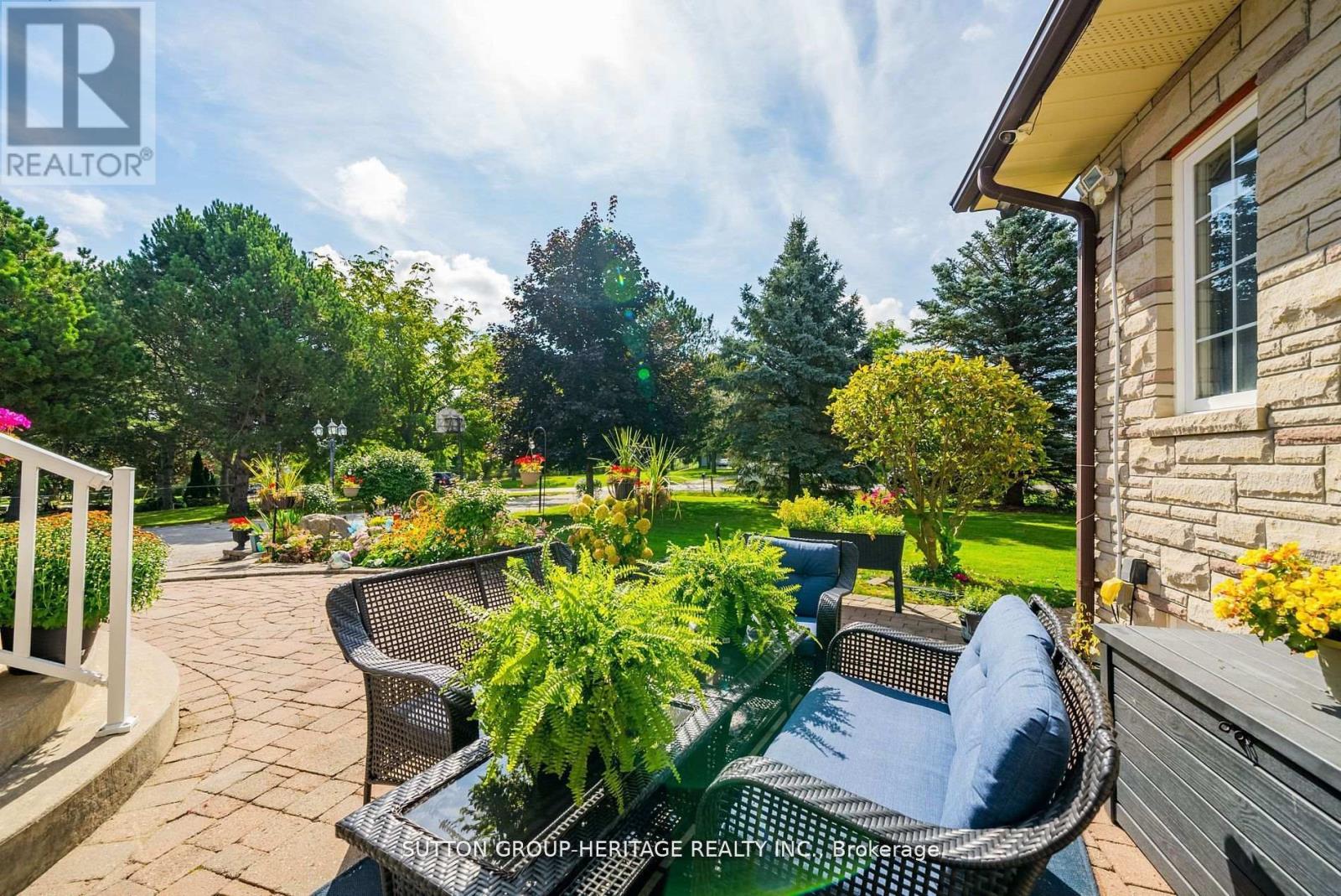 3944 19th Avenue, Markham, Ontario  L6C 1M2 - Photo 3 - N12344073