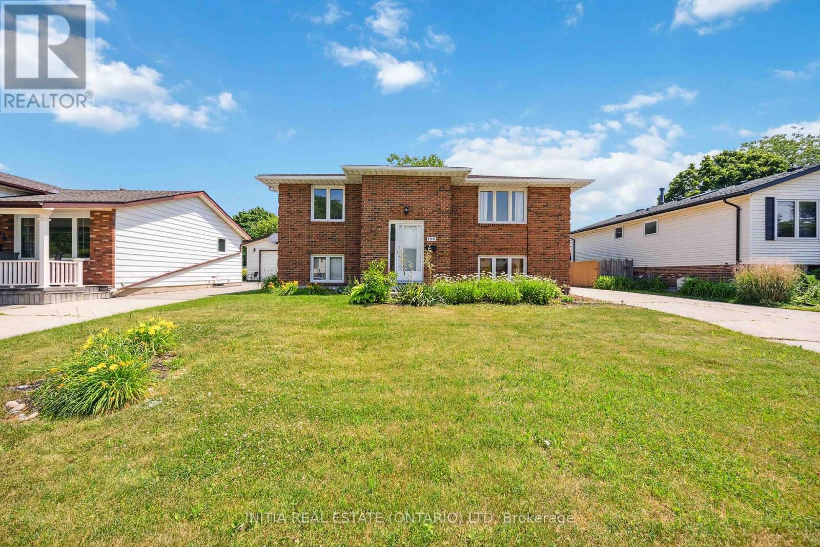 106 Hastings Crescent E, Sarnia, Ontario  N7S 5K5 - Photo 1 - X12344237