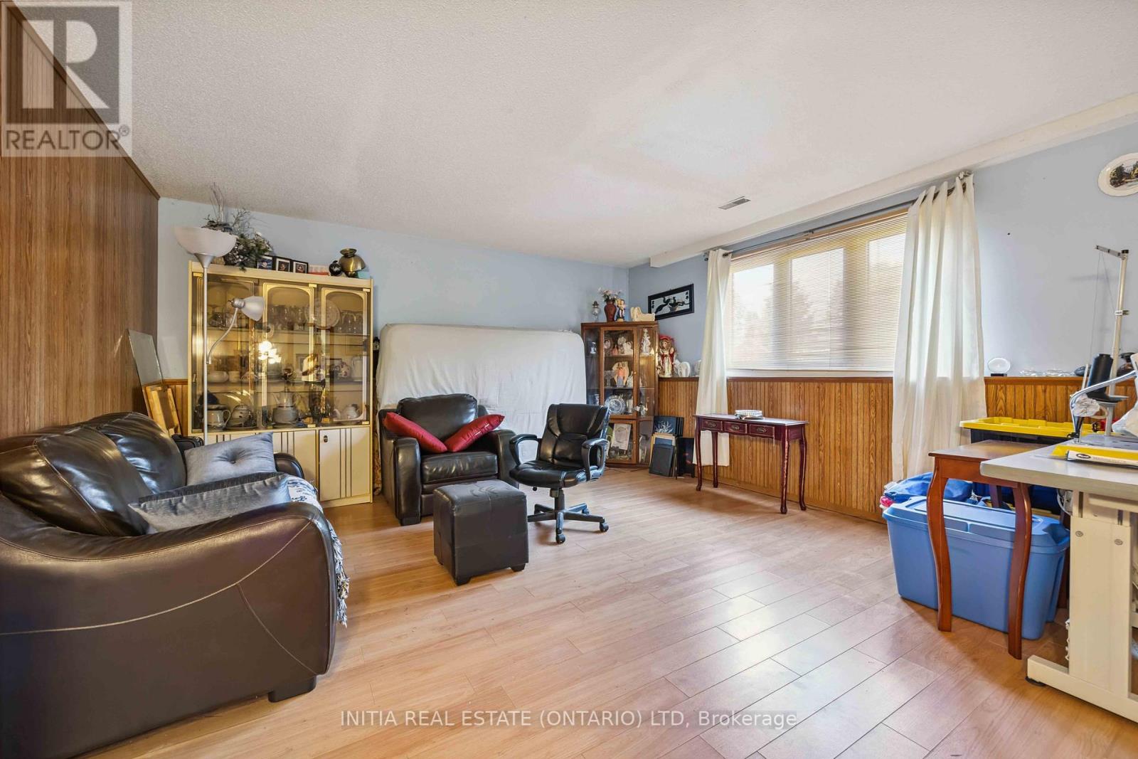 106 Hastings Crescent E, Sarnia, Ontario  N7S 5K5 - Photo 18 - X12344237