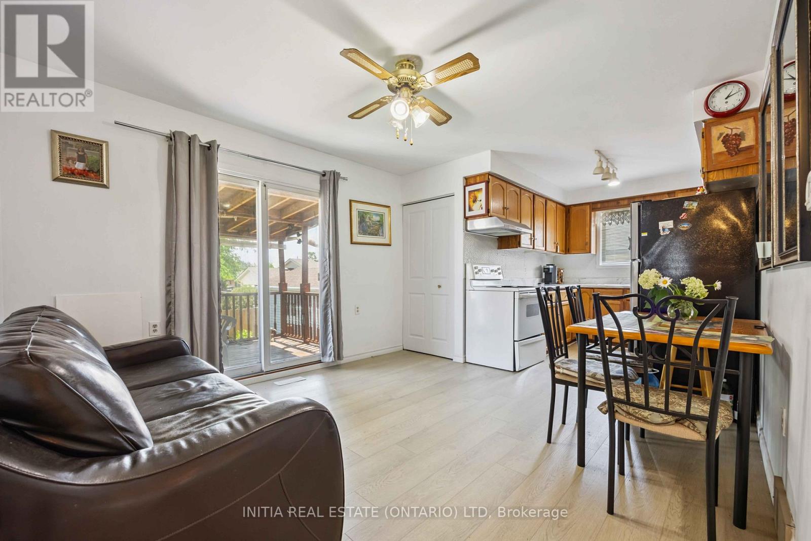 106 Hastings Crescent E, Sarnia, Ontario  N7S 5K5 - Photo 6 - X12344237