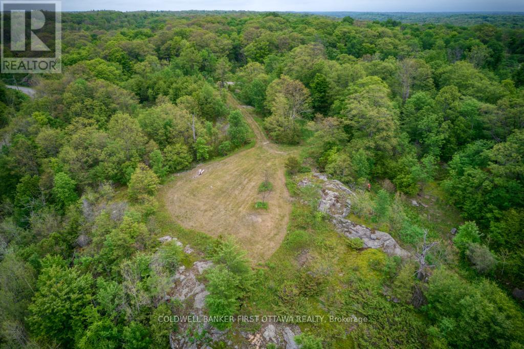 16 Grey Owl Road, Frontenac, Ontario  K0H 2B0 - Photo 7 - X12344281
