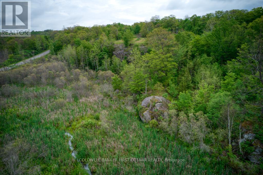 16 Grey Owl Road, Frontenac, Ontario  K0H 2B0 - Photo 9 - X12344281