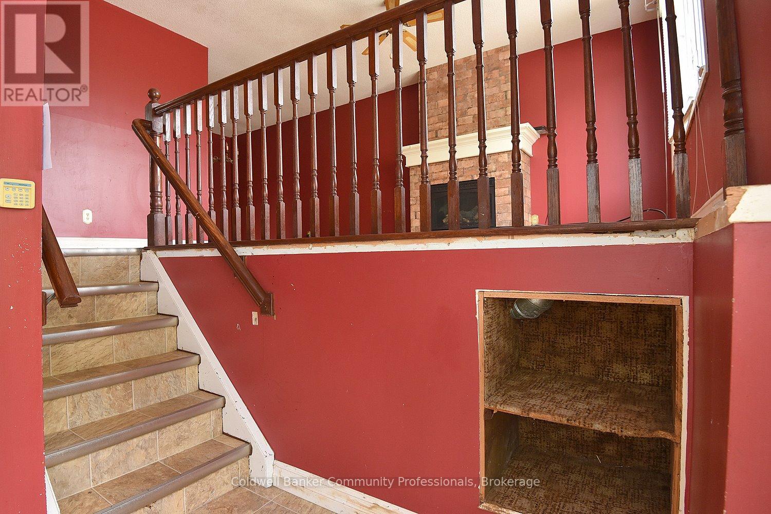 79 Barrington Drive, Welland, Ontario  L3C 5Z8 - Photo 6 - X12344287