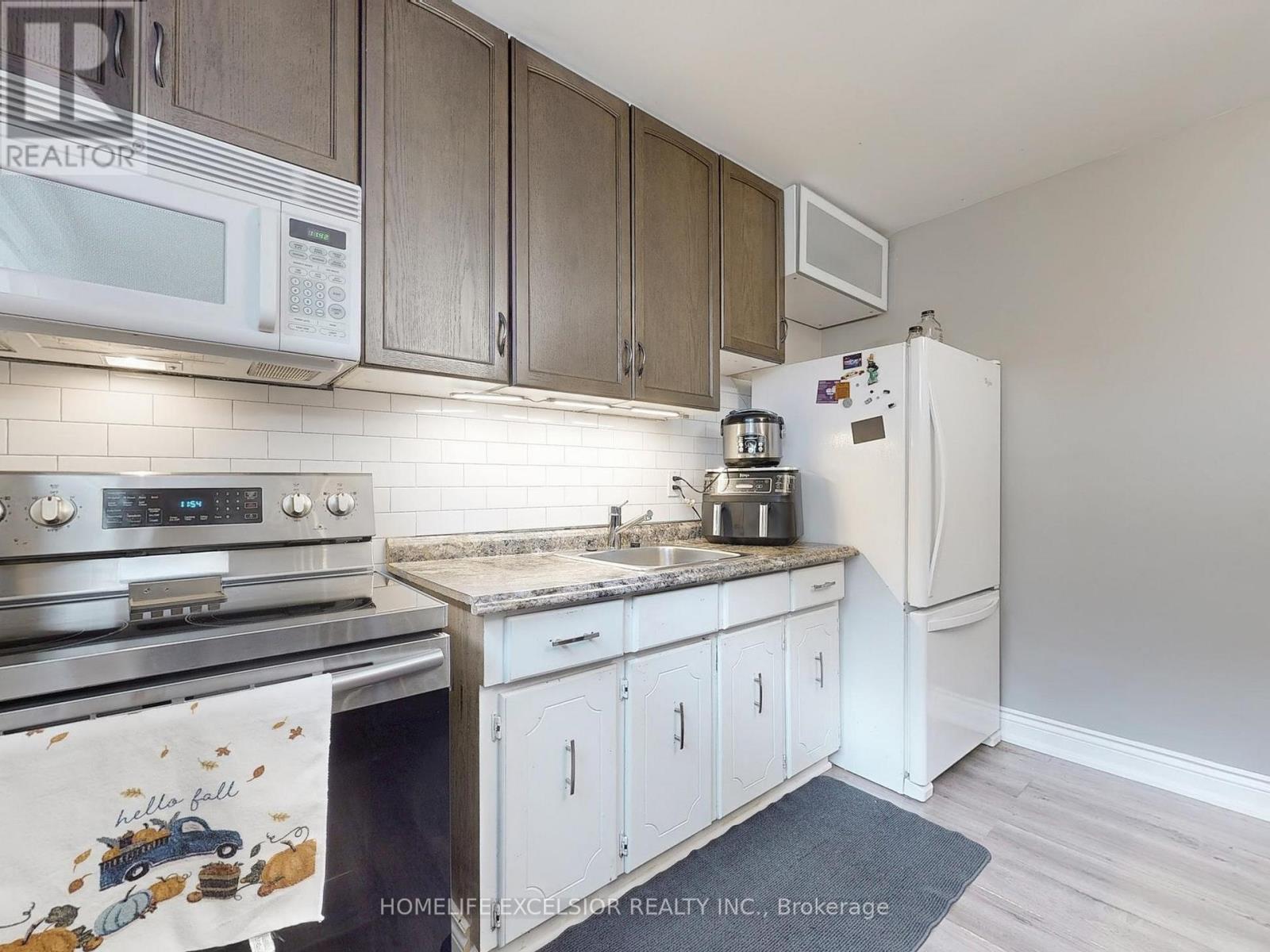 26 John Garland Boulevard, Toronto (Mount Olive-Silverstone-Jamestown), Ontario  M9V 1N3 - Photo 34 - W12342955