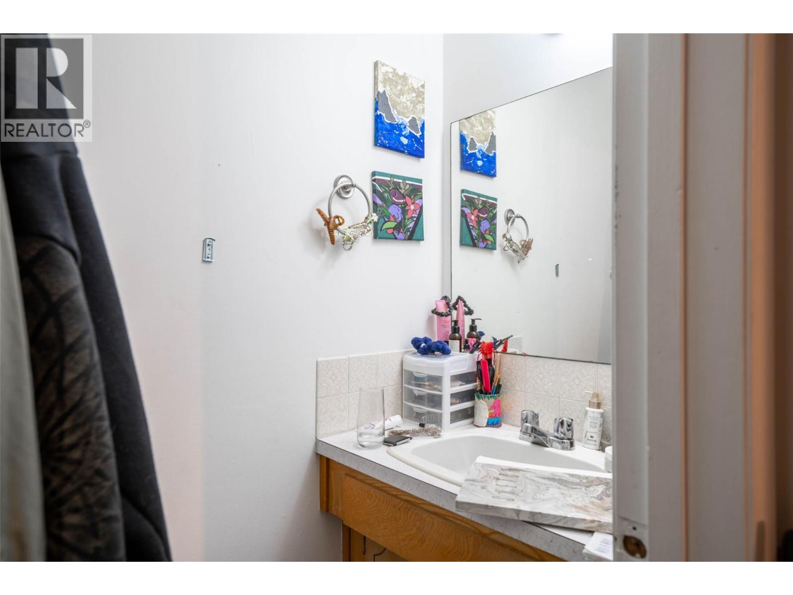 3710 25 Avenue, Vernon, British Columbia  V1T 1P3 - Photo 40 - 10359057
