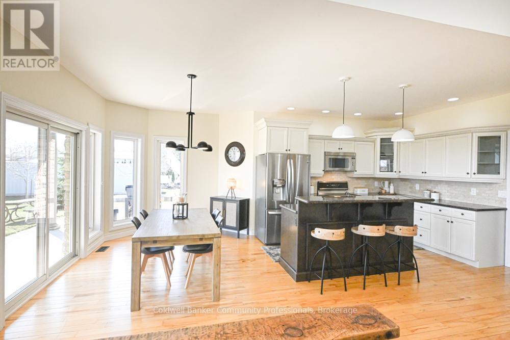 1065 Concession 3 Road, Niagara-On-The-Lake, Ontario  L0S 1J0 - Photo 13 - X12187362