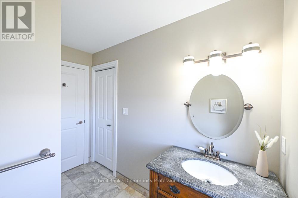 1065 Concession 3 Road, Niagara-On-The-Lake, Ontario  L0S 1J0 - Photo 36 - X12187362