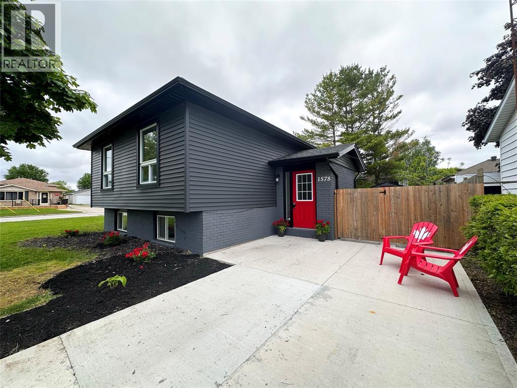 1578 COUNCILLORS STREET, st clair, Ontario