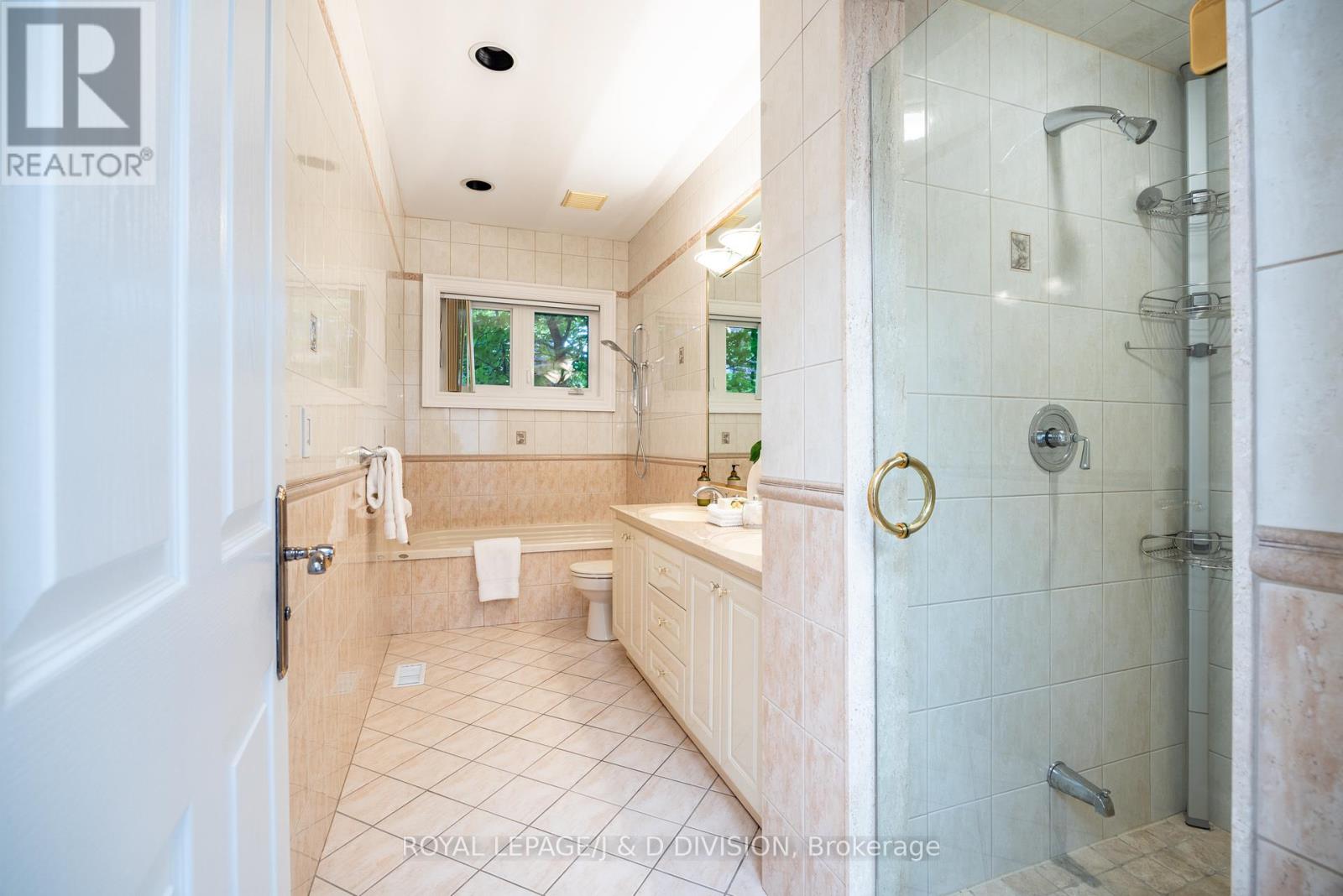 1 Knightswood Road, Toronto, Ontario  M4N 2G9 - Photo 29 - C12300825