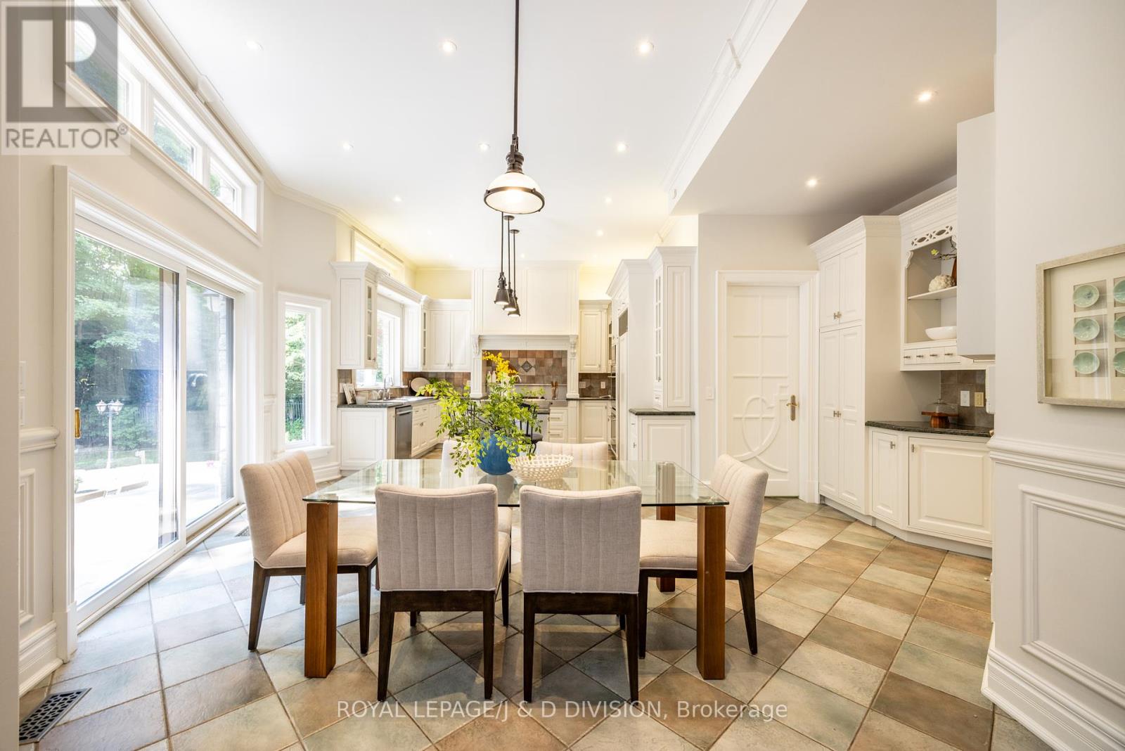 1 Knightswood Road, Toronto, Ontario  M4N 2G9 - Photo 12 - C12300825
