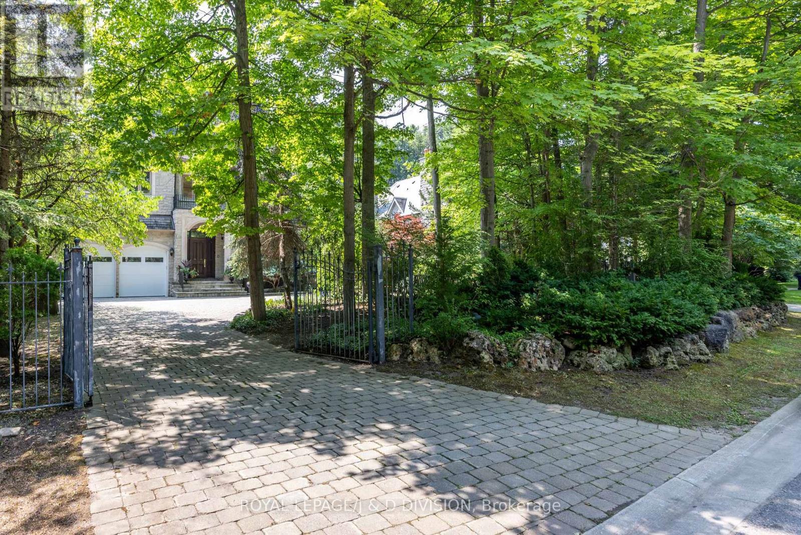 1 Knightswood Road, Toronto, Ontario  M4N 2G9 - Photo 42 - C12300825