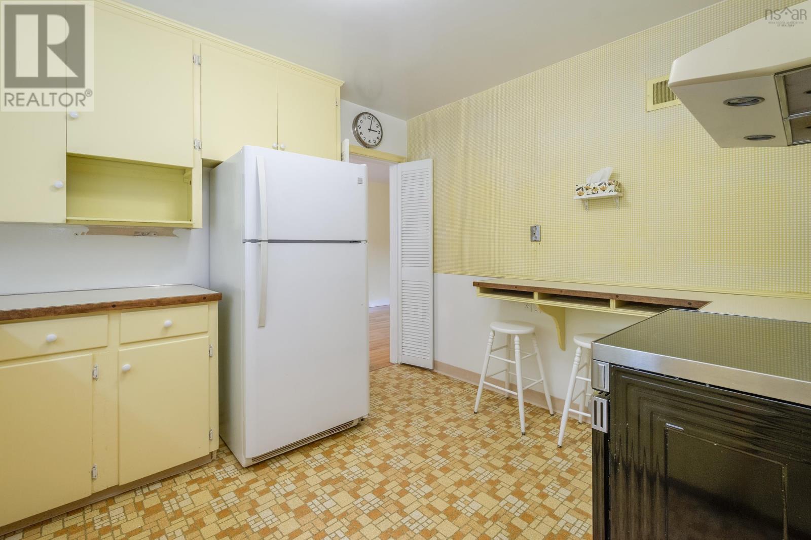 14 Retreat Avenue, Halifax, Nova Scotia  B3N 1Y2 - Photo 8 - 202517328
