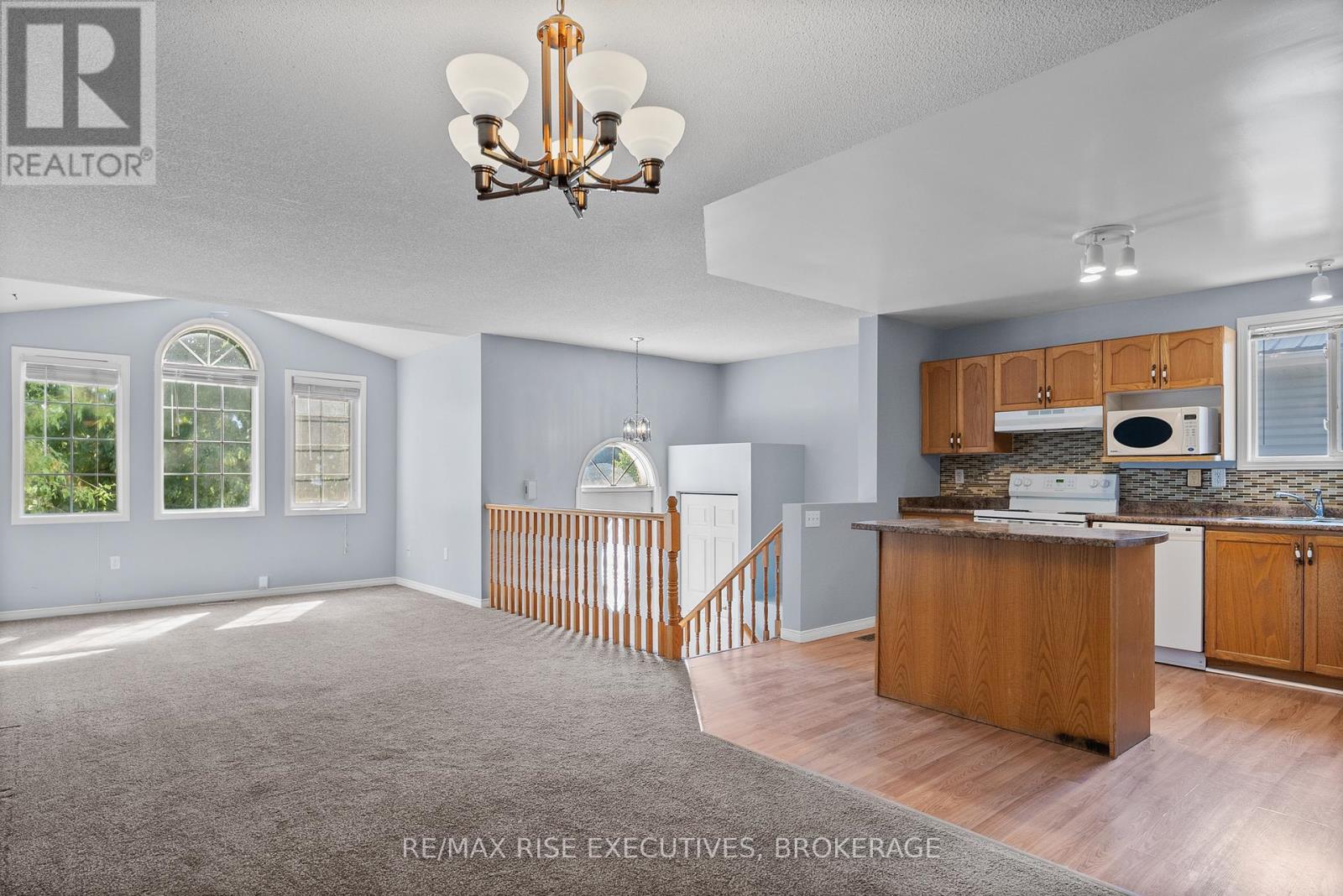 Property at 1279 BRACKENWOOD CRESCENT image 4