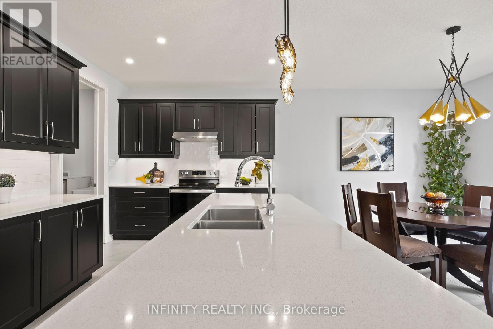 25 Welch Court, St. Thomas, Ontario  N5R 0M1 - Photo 15 - X12344444