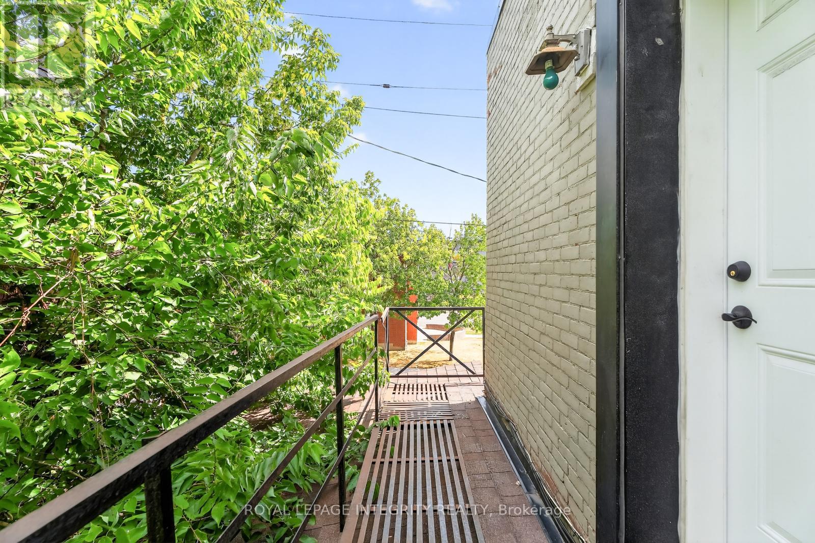 2 - 125 Preston Street, Ottawa, Ontario  K1R 7P3 - Photo 5 - X12344355