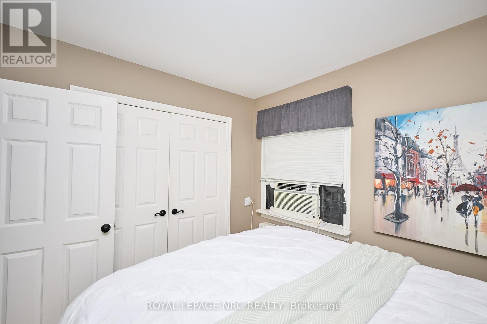 8 Woodburn Avenue, St. Catharines, Ontario  L2P 2W7 - Photo 13 - X12344340