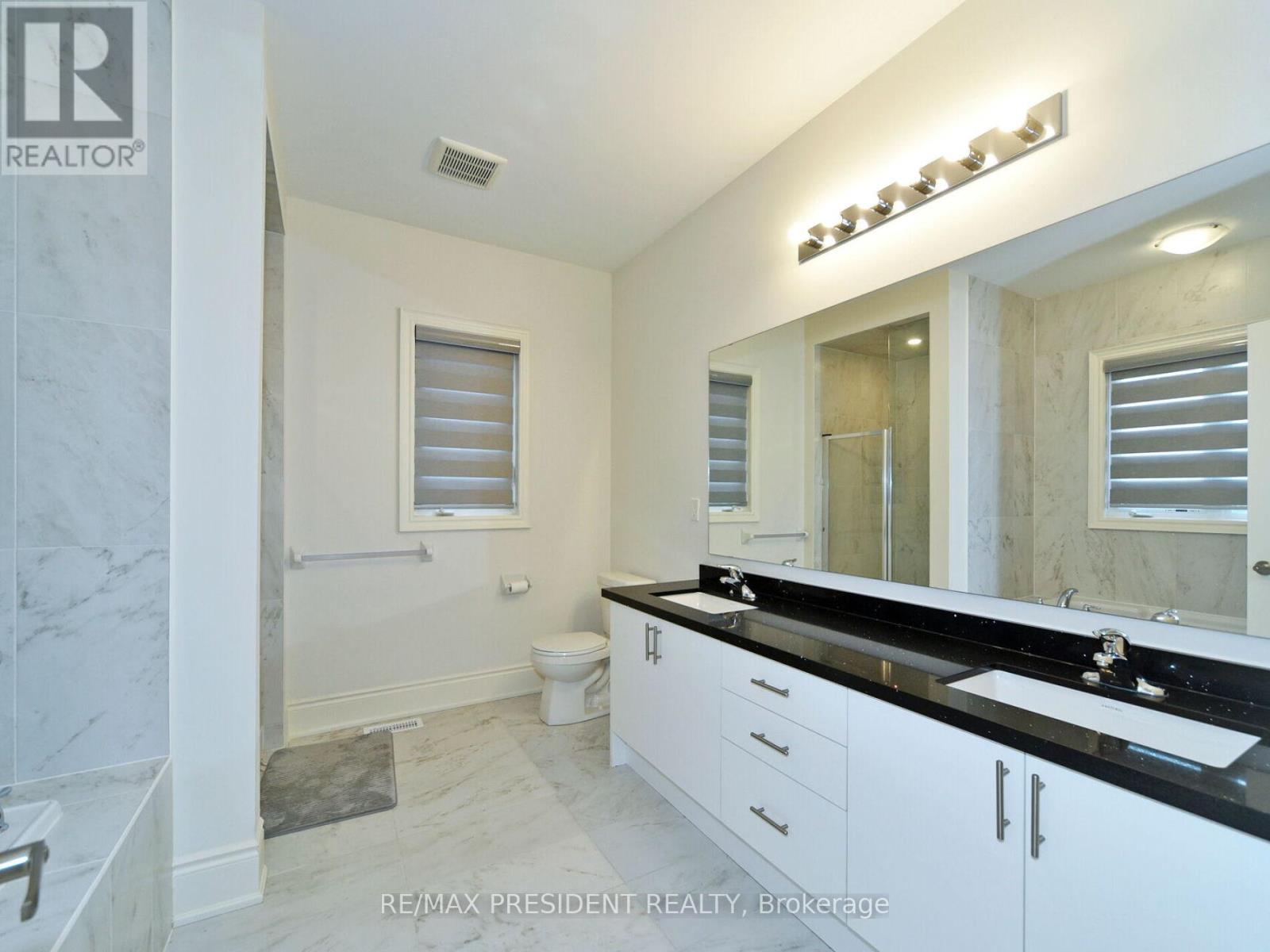 210 Mckean Drive, Whitchurch-Stouffville, Ontario  L4A 5C2 - Photo 22 - N12344269