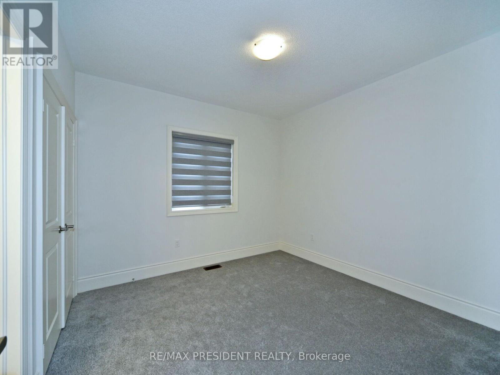 210 Mckean Drive, Whitchurch-Stouffville, Ontario  L4A 5C2 - Photo 28 - N12344269