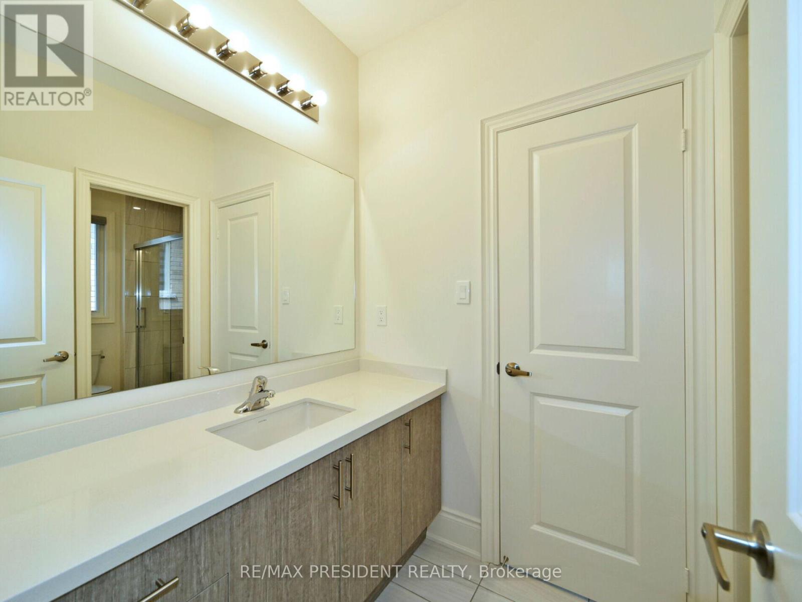 210 Mckean Drive, Whitchurch-Stouffville, Ontario  L4A 5C2 - Photo 30 - N12344269