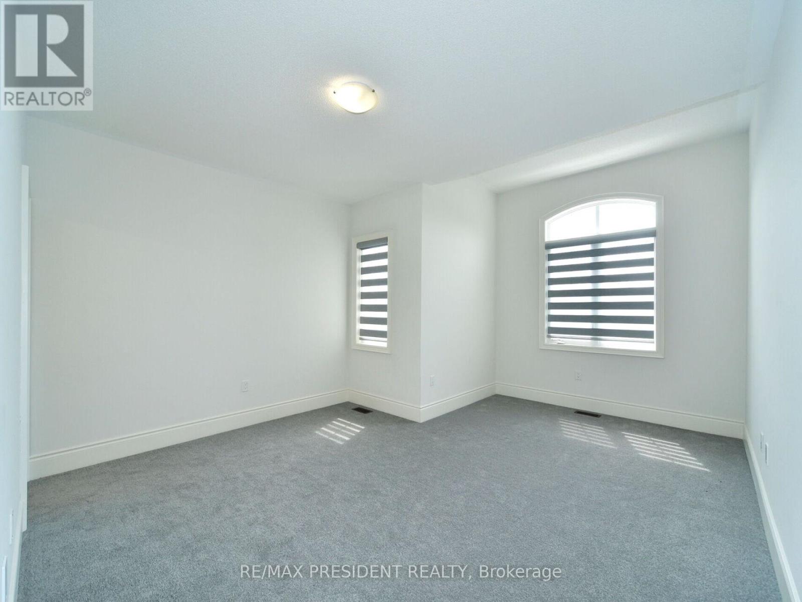 210 Mckean Drive, Whitchurch-Stouffville, Ontario  L4A 5C2 - Photo 36 - N12344269