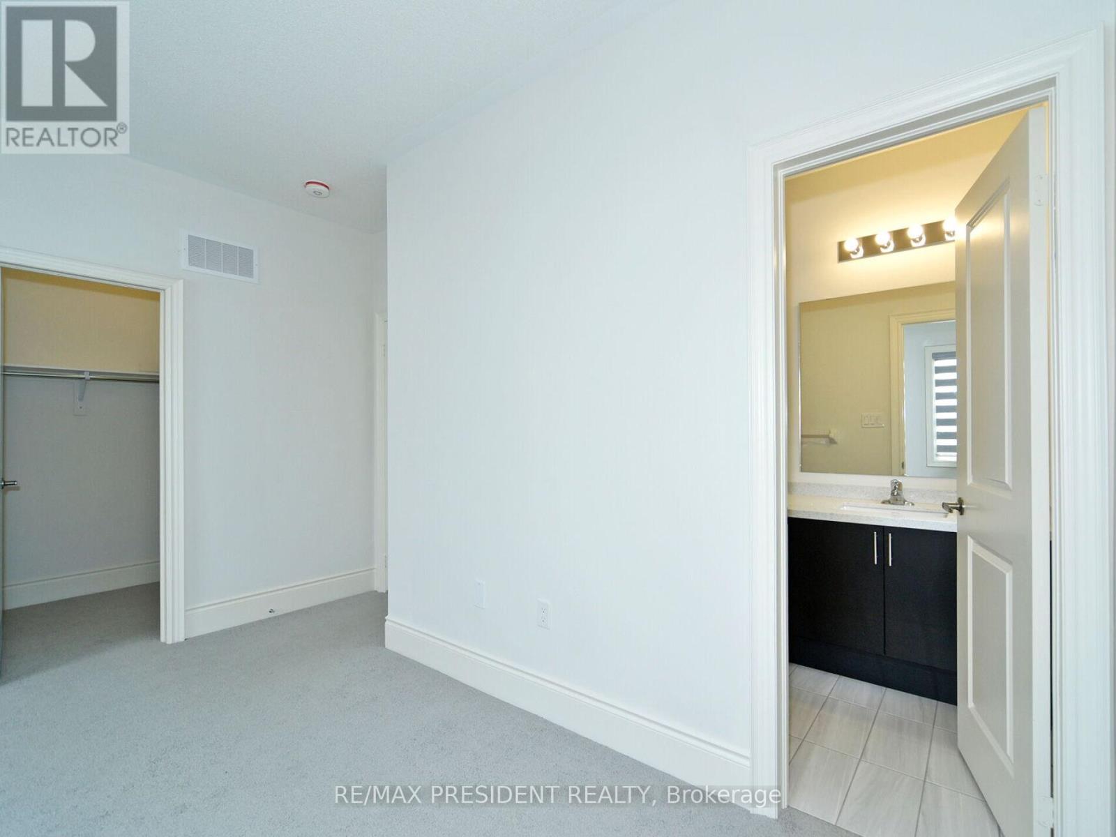 210 Mckean Drive, Whitchurch-Stouffville, Ontario  L4A 5C2 - Photo 38 - N12344269