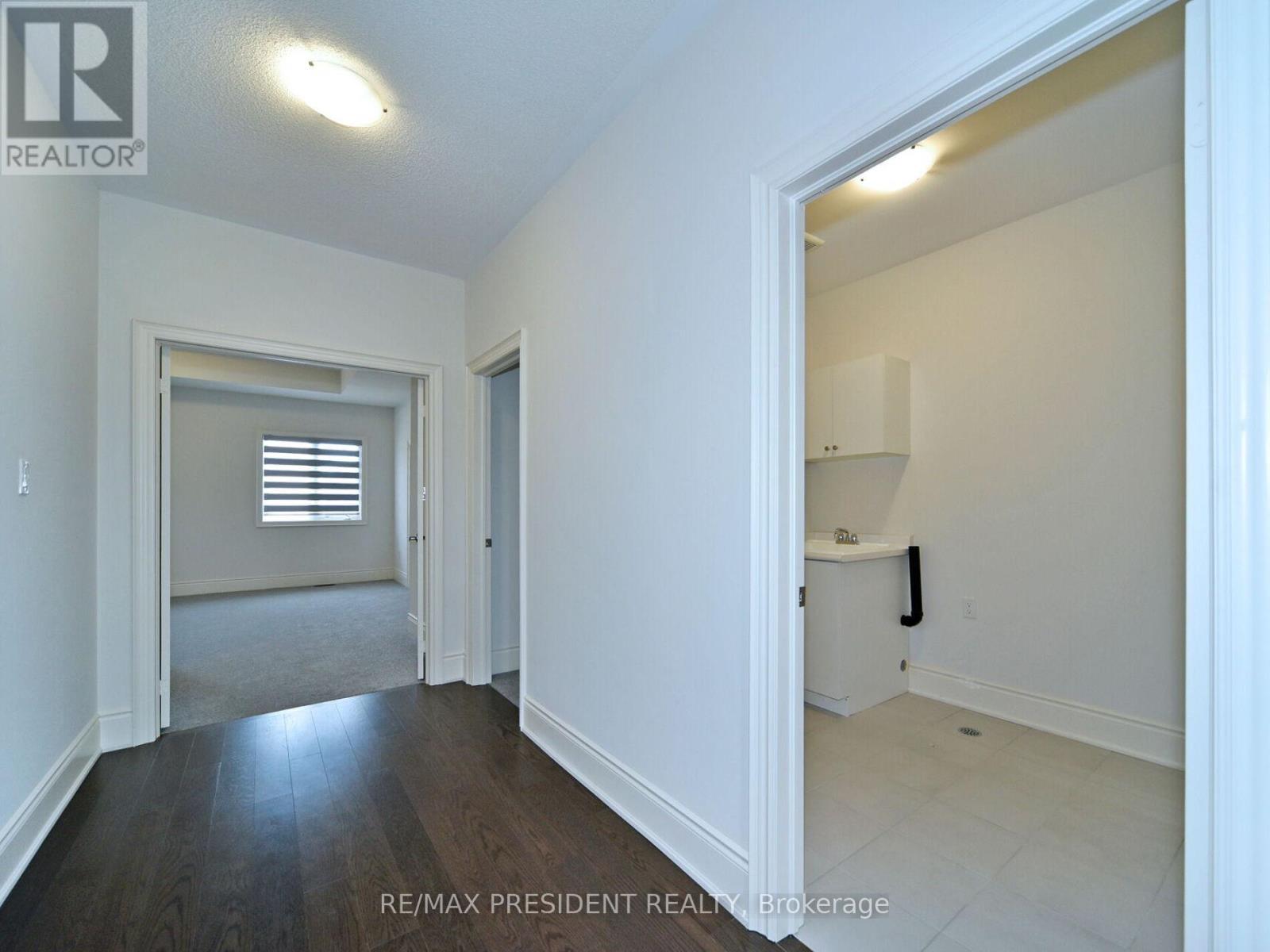 210 Mckean Drive, Whitchurch-Stouffville, Ontario  L4A 5C2 - Photo 41 - N12344269