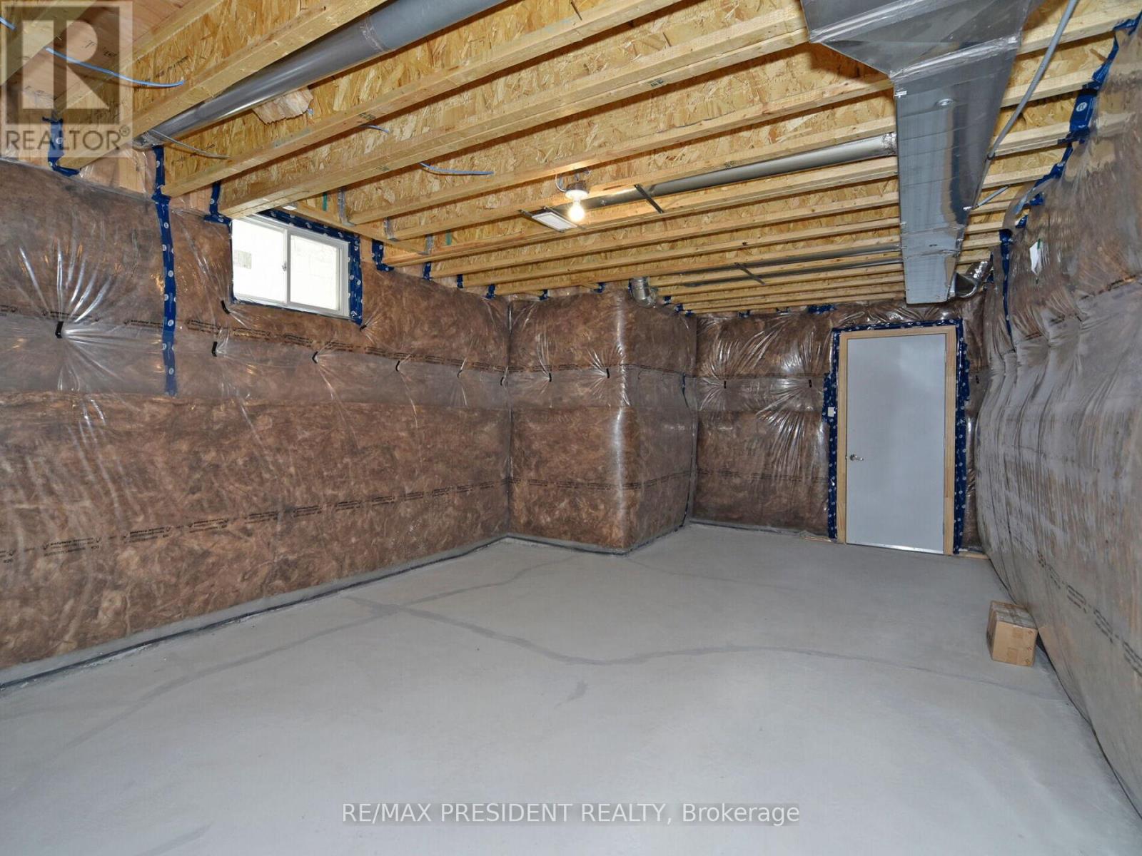 210 Mckean Drive, Whitchurch-Stouffville, Ontario  L4A 5C2 - Photo 43 - N12344269
