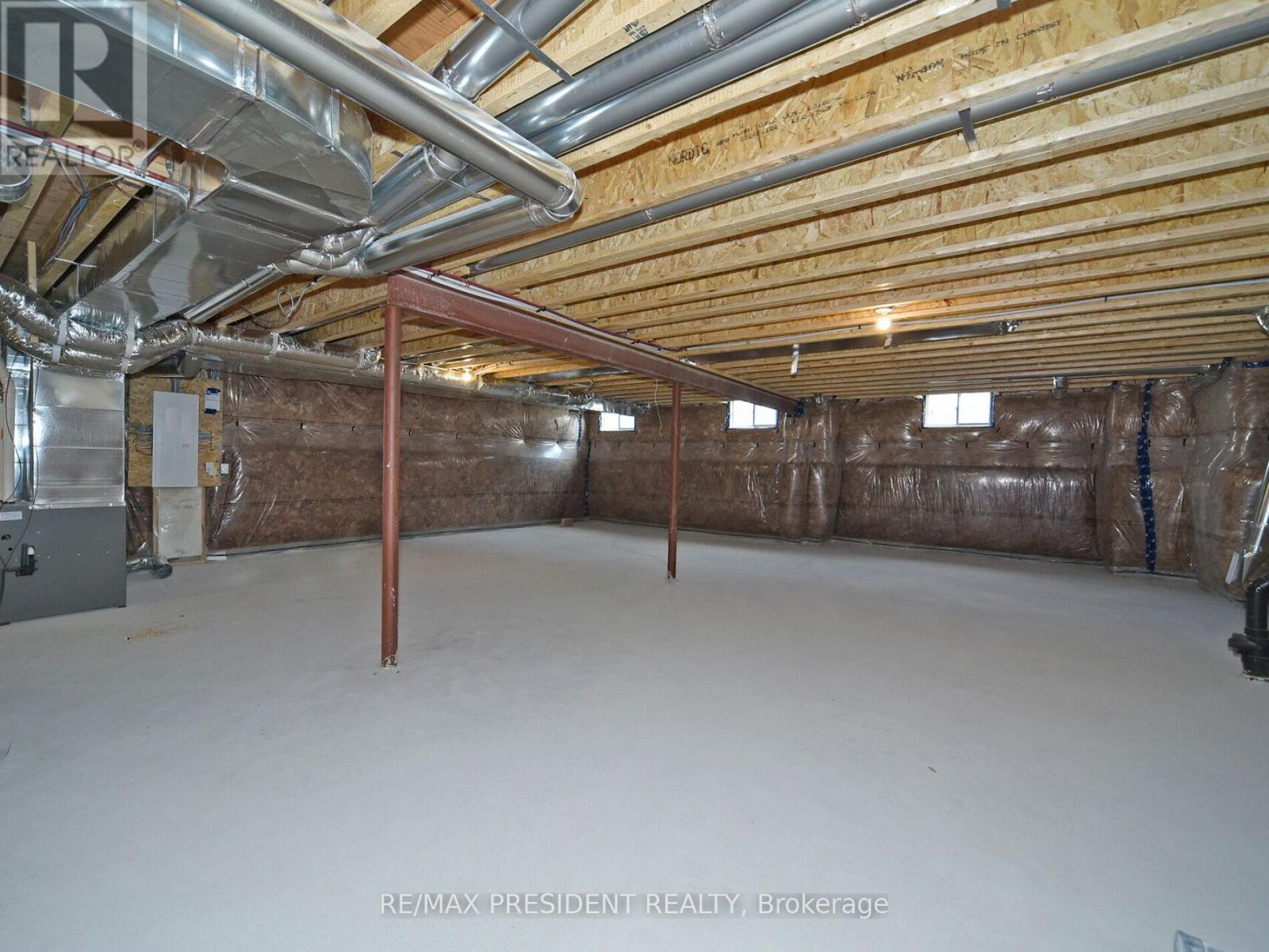 210 Mckean Drive, Whitchurch-Stouffville, Ontario  L4A 5C2 - Photo 45 - N12344269