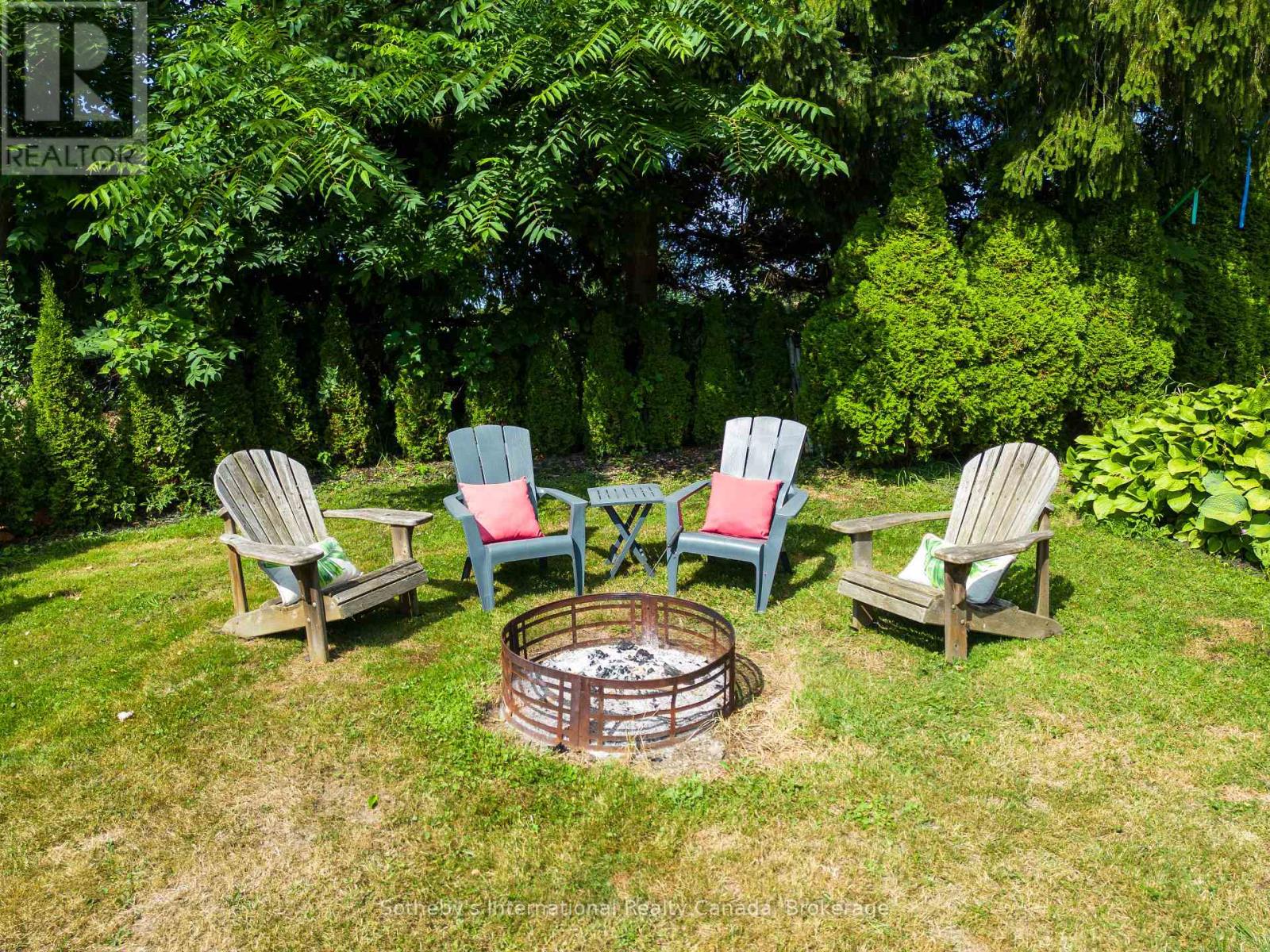 140 Greenfield Drive, Meaford, Ontario  N4L 1W6 - Photo 27 - X12344307
