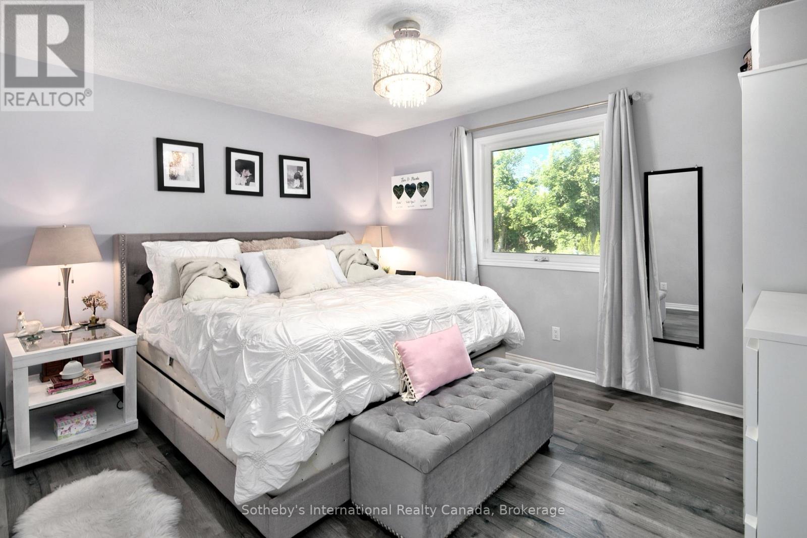 140 Greenfield Drive, Meaford, Ontario  N4L 1W6 - Photo 32 - X12344307