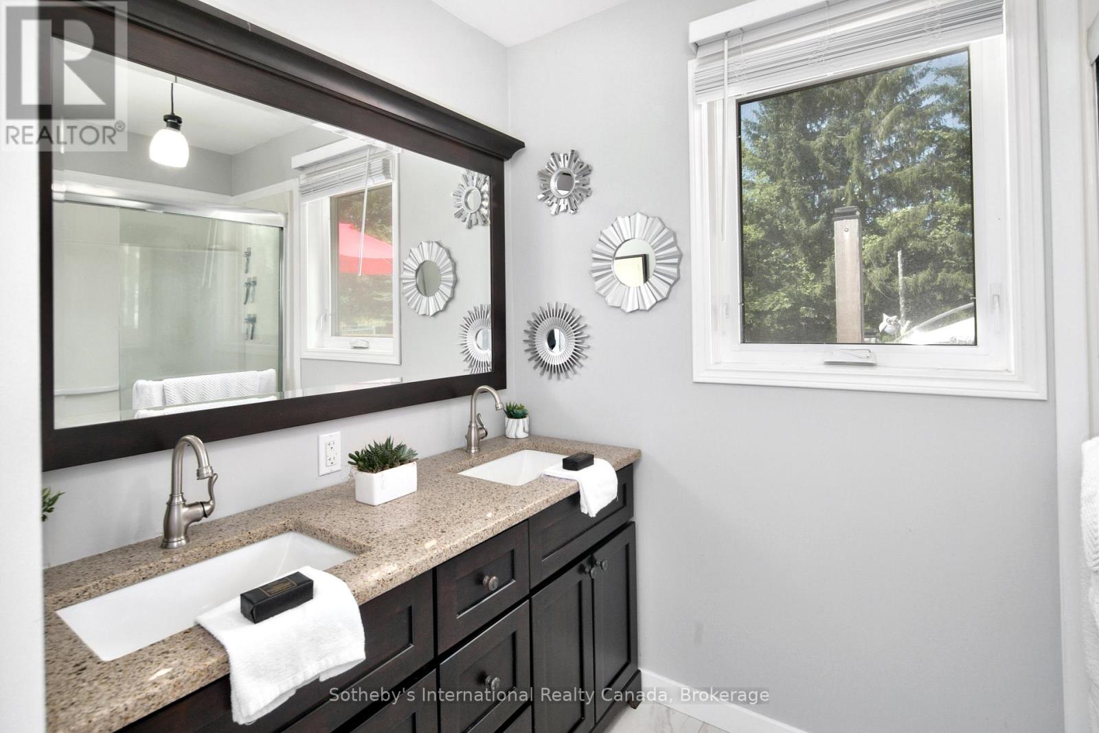 140 Greenfield Drive, Meaford, Ontario  N4L 1W6 - Photo 36 - X12344307