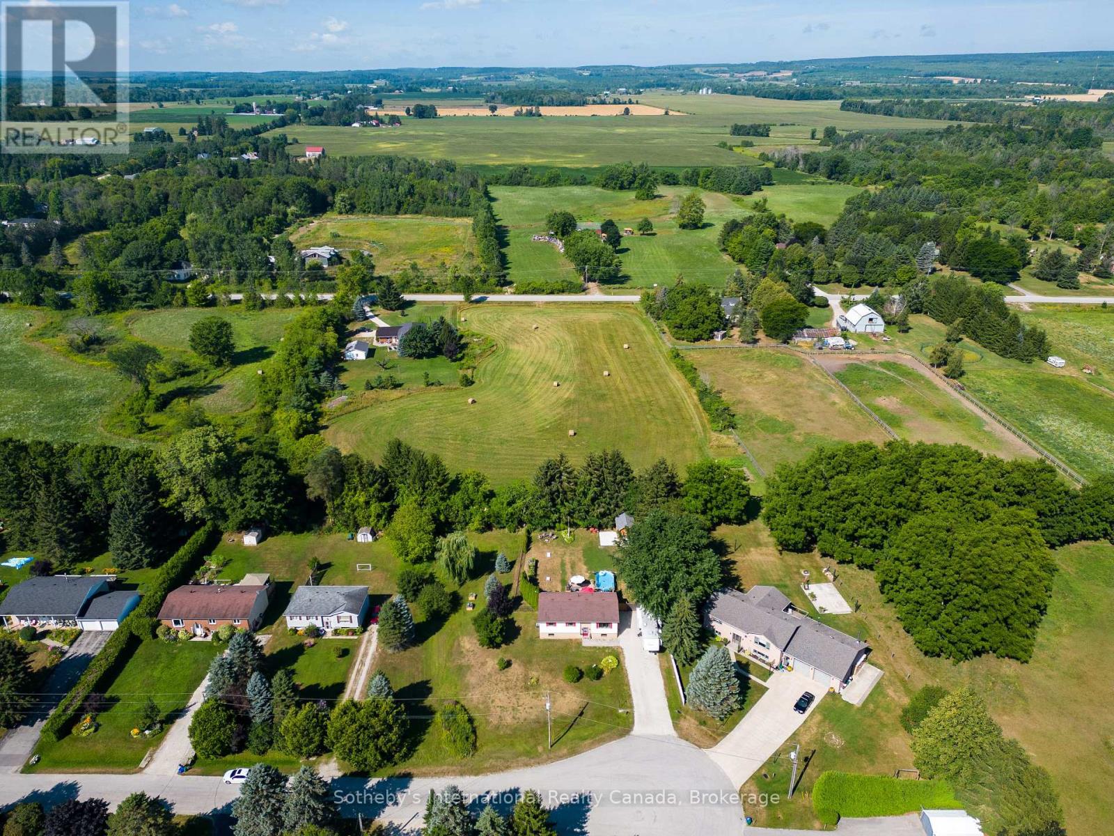 140 Greenfield Drive, Meaford, Ontario  N4L 1W6 - Photo 47 - X12344307
