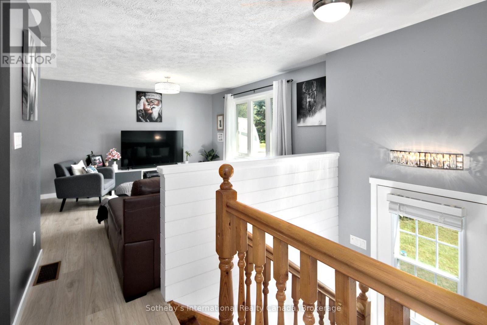 140 Greenfield Drive, Meaford, Ontario  N4L 1W6 - Photo 8 - X12344307