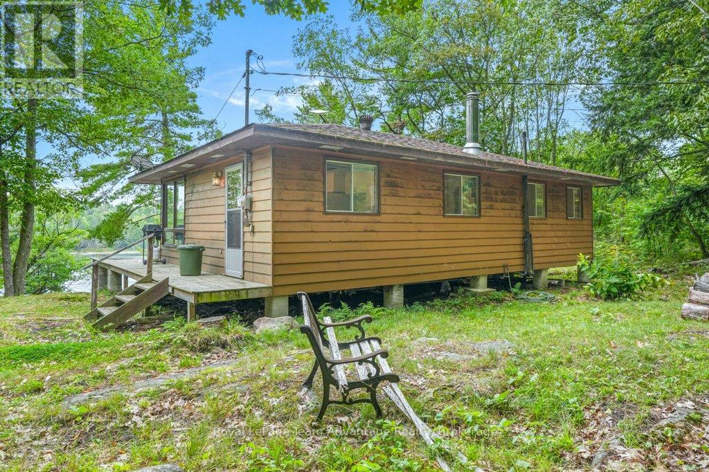 32 Island 65c, Carling, Ontario  P0G 1G0 - Photo 33 - X12344320