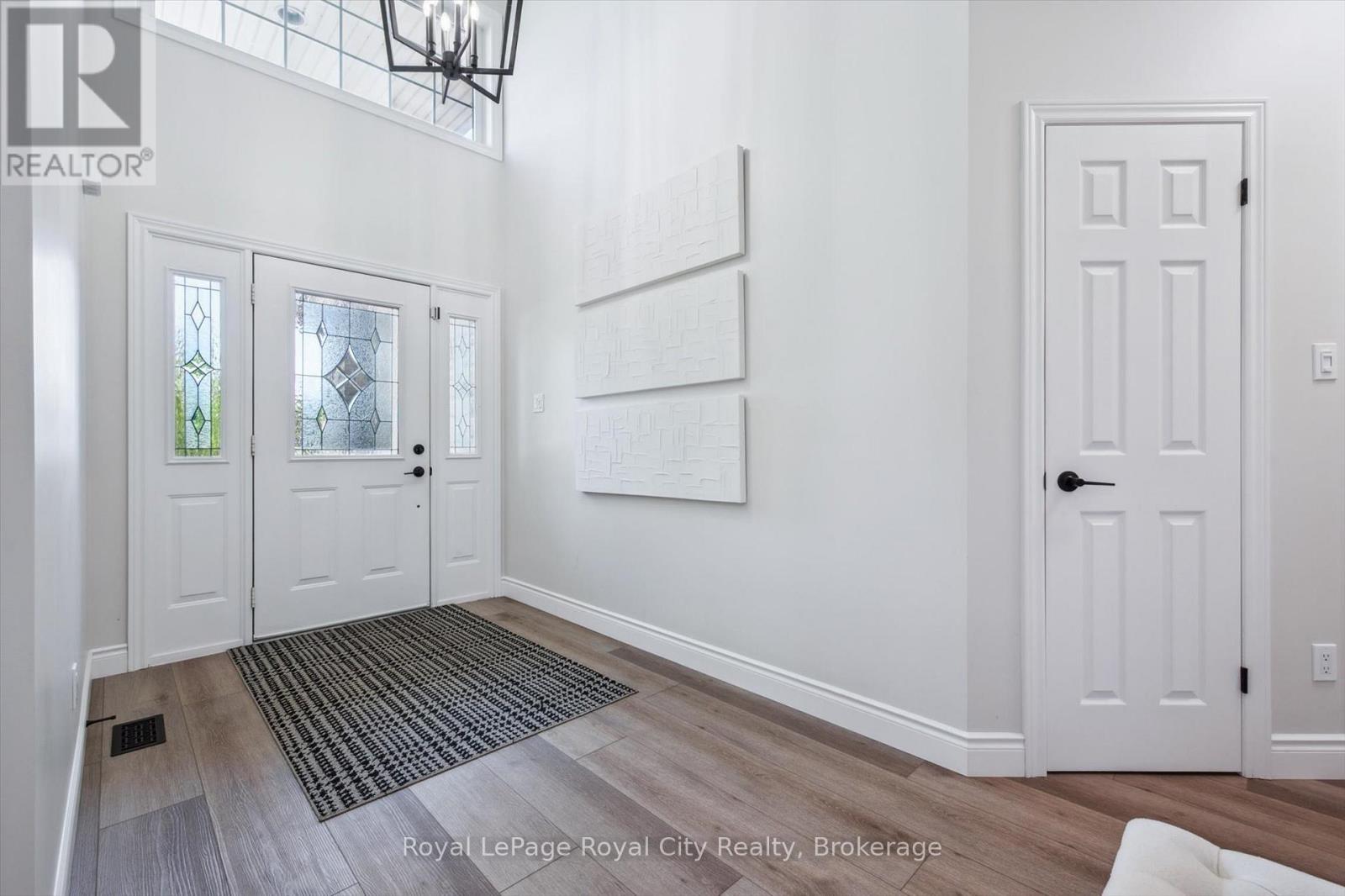Property at 16 ELDERBERRY COURT image 4