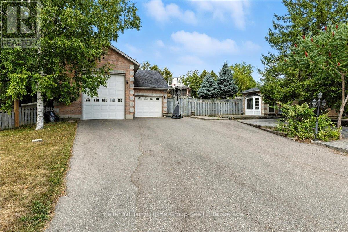 Property at 212 INGLIS STREET image 3