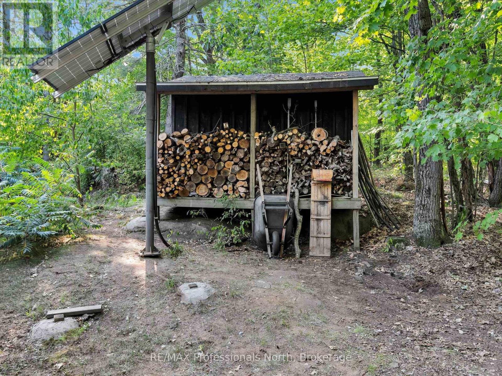 1401 Rocksborough Road Pvt 2, Bracebridge, Ontario  P1L 1X3 - Photo 43 - X12344369