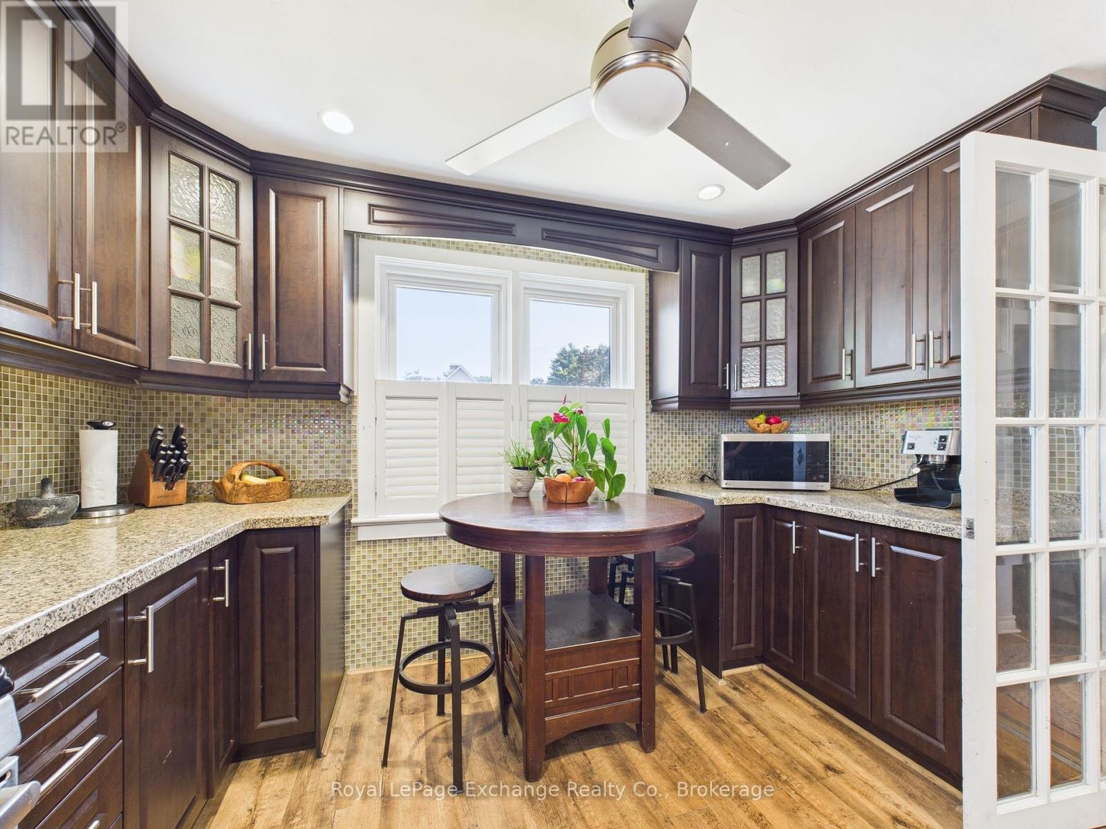 152 Bayfield Road, Goderich, Ontario  N7A 3G3 - Photo 9 - X12344435