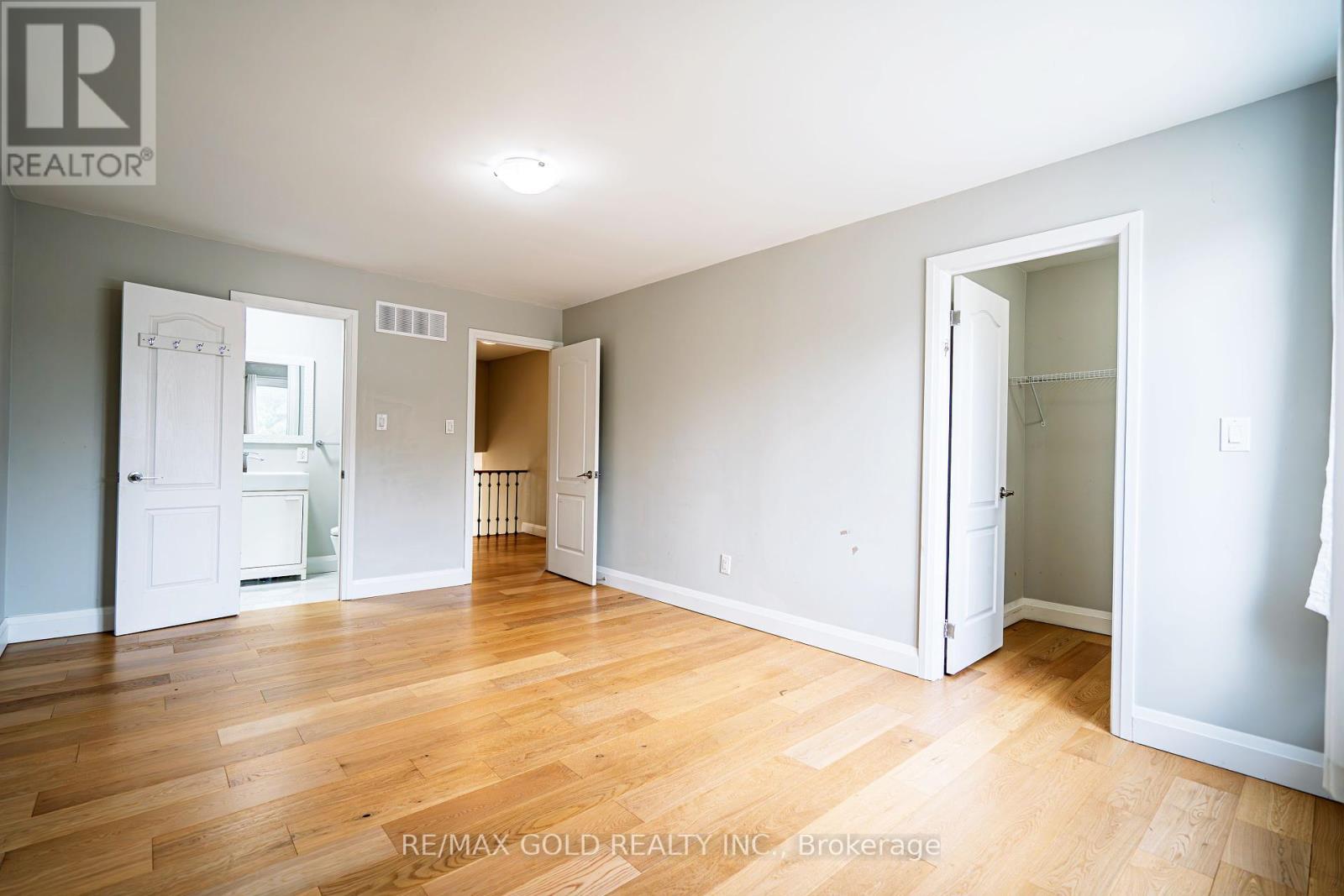 4032 Teakwood Drive, Mississauga (Creditview), Ontario  L5C 3T5 - Photo 26 - W12344195