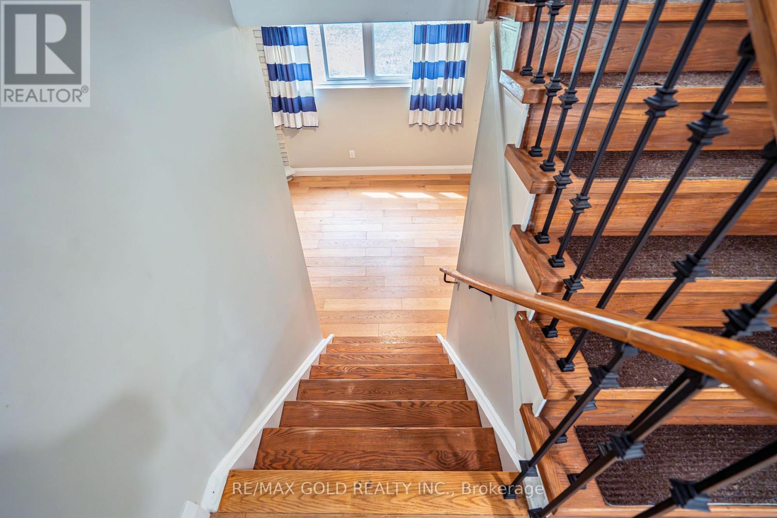 4032 Teakwood Drive, Mississauga (Creditview), Ontario  L5C 3T5 - Photo 34 - W12344195