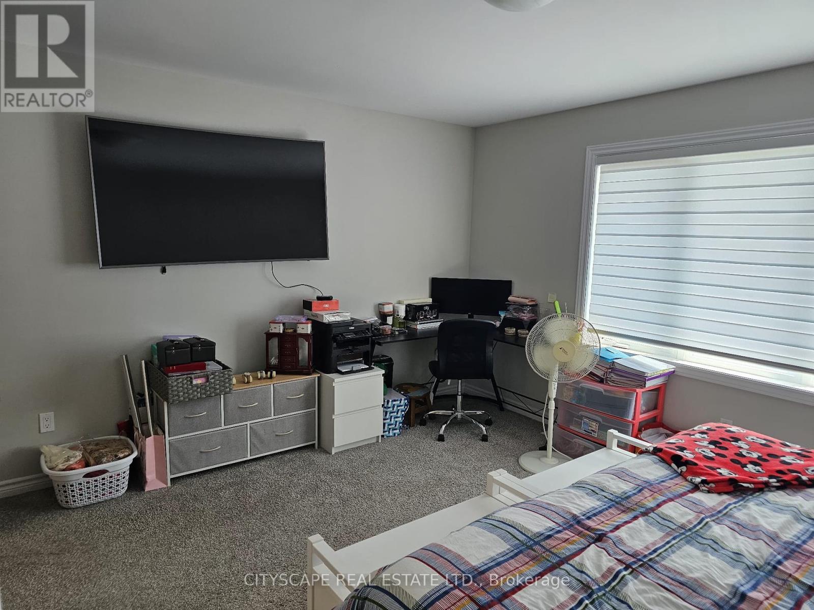 25 Braida Lane, Halton Hills (Ac Acton), Ontario  L7J 0B7 - Photo 17 - W12344197