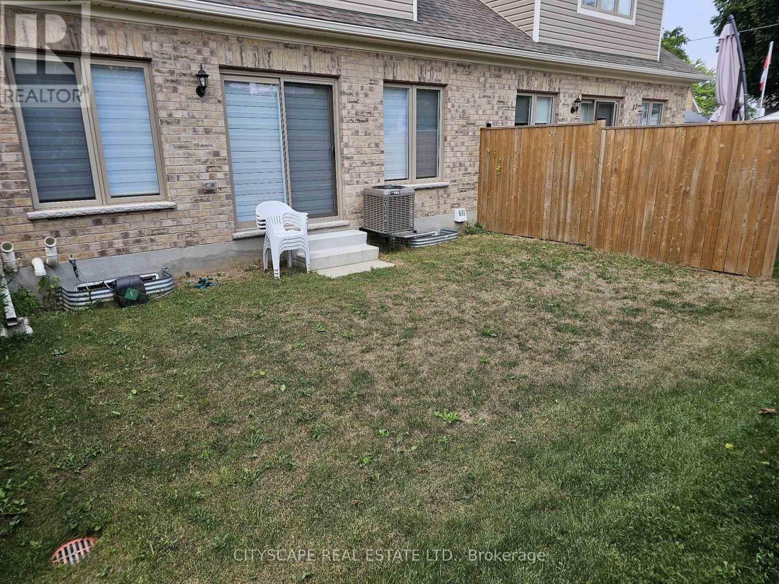 25 Braida Lane, Halton Hills (Ac Acton), Ontario  L7J 0B7 - Photo 29 - W12344197