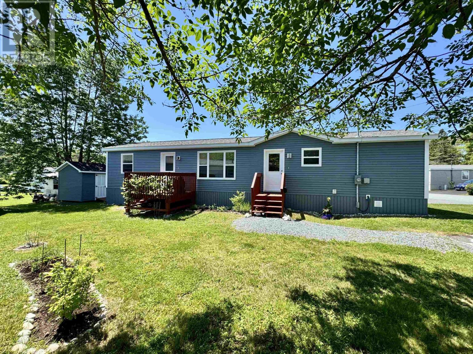 17 Gantry Road, Middle Sackville, Nova Scotia  B4E 1B7 - Photo 2 - 202515278