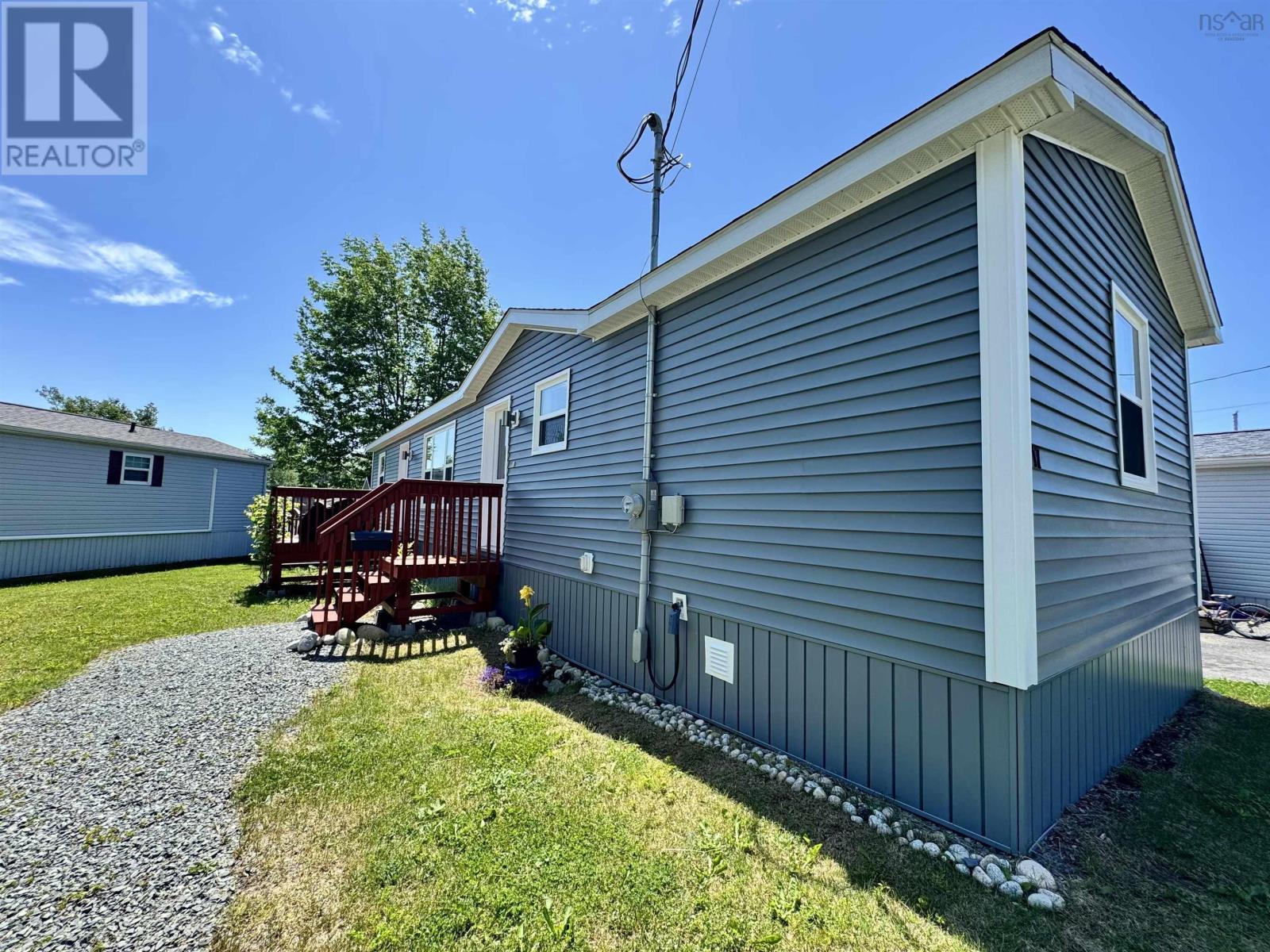 17 Gantry Road, Middle Sackville, Nova Scotia  B4E 1B7 - Photo 3 - 202515278