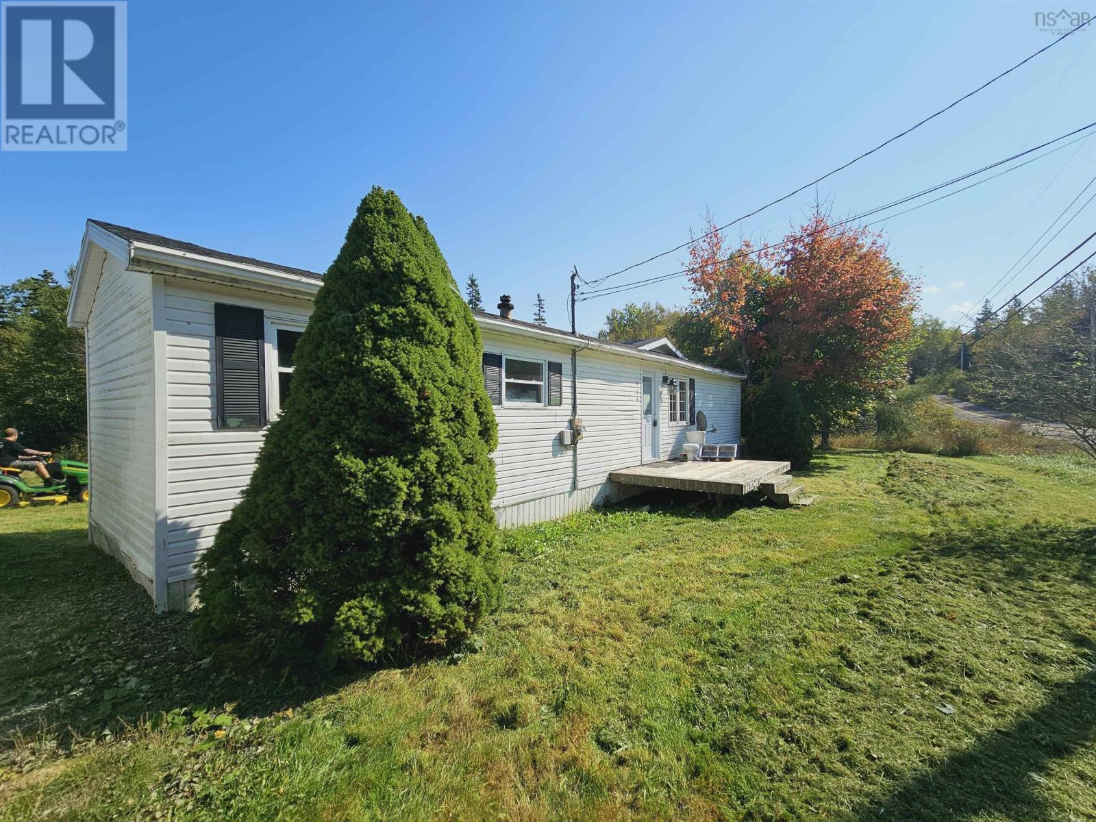 906 Point Aconi Road, Point Aconi, Nova Scotia  B1Y 1Z9 - Photo 1 - 202508144
