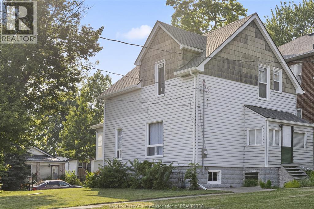 Property at 488 PARENT AVENUE image 4